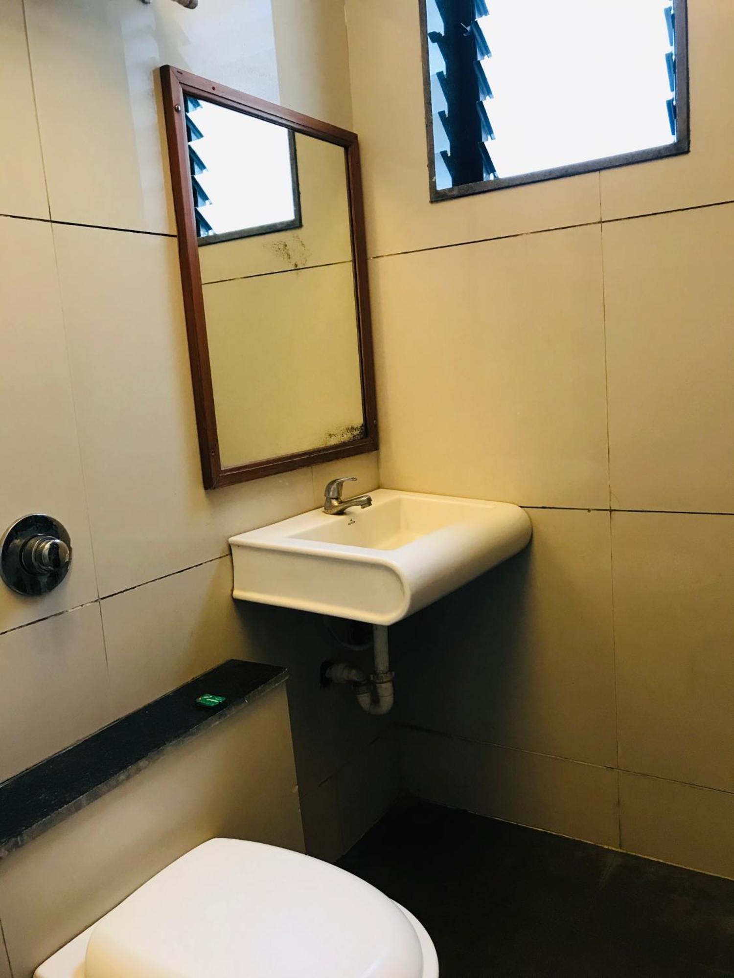 Liva Rooms Nashik Ngoại thất bức ảnh