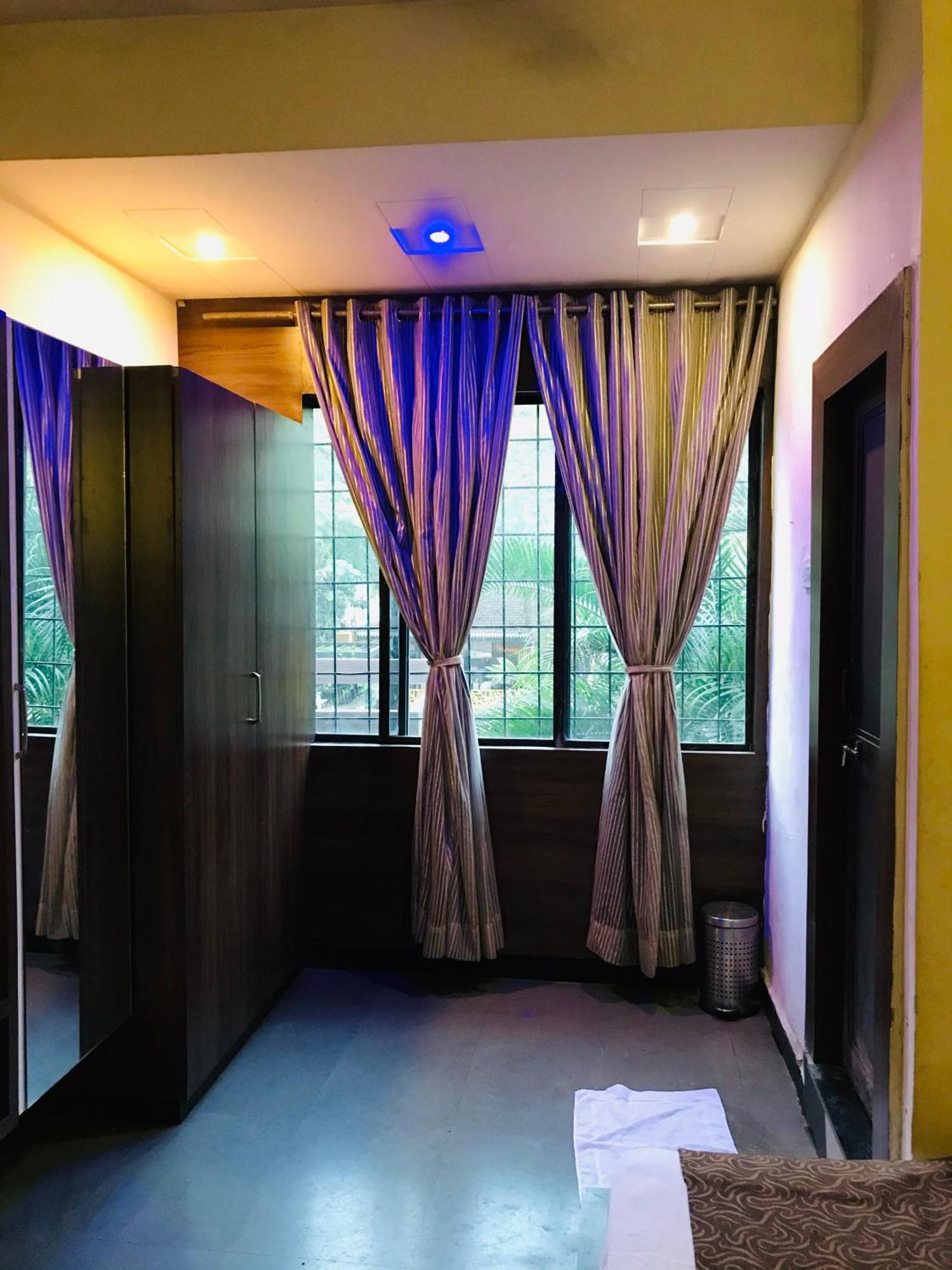 Liva Rooms Nashik Ngoại thất bức ảnh